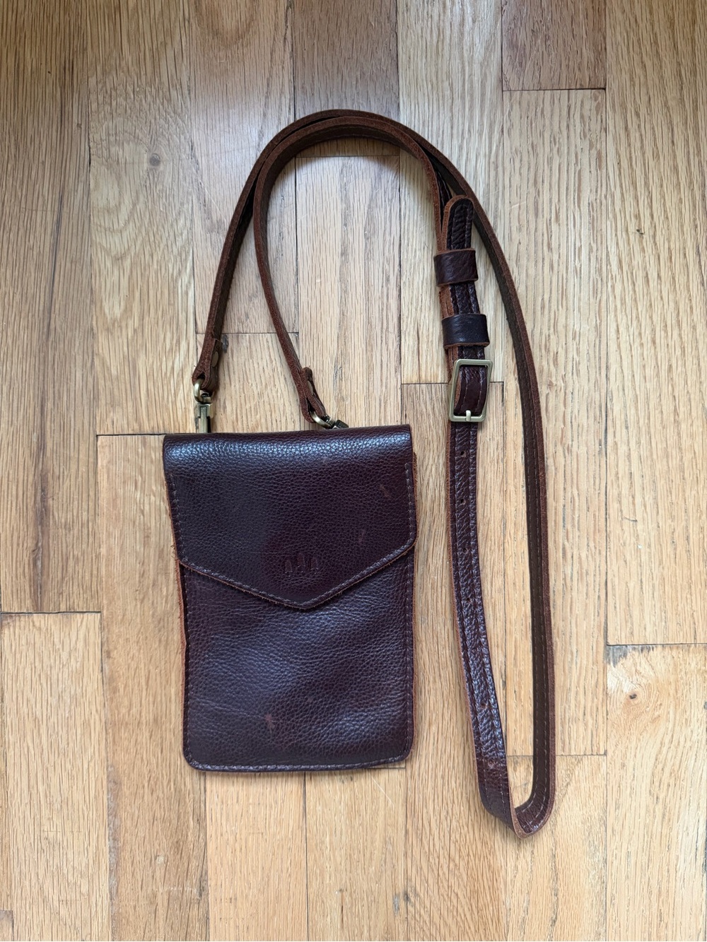 Portland Leather Crossbody Phone Pouch - Brown